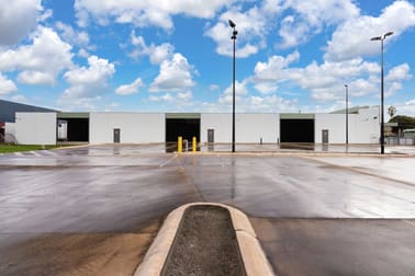 877 Mate Street Albury NSW 2640 - Image 2