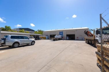 WHOLE OF PROPERTY/23 Roseanna Street Gladstone Central QLD 4680 - Image 3