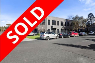 Unit 8/Unit 8, 273 Williamstown Road Port Melbourne VIC 3207 - Image 1