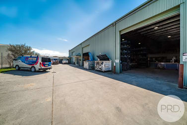 Click to view all images Unit 3/1a Wentworth Street Wagga Wagga NSW 2650 - Image 3