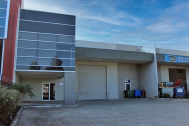 Click to view all images 19 East Derrimut Crescent Derrimut VIC 3026 - Image 1