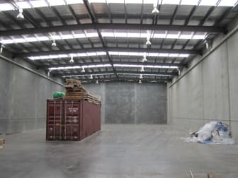 Click to view all images 19 East Derrimut Crescent Derrimut VIC 3026 - Image 3