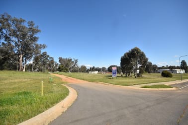 554 & 560 Wagga Road Lavington NSW 2641 - Image 1