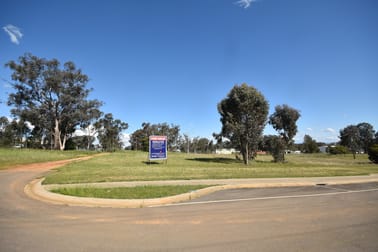 554 & 560 Wagga Road Lavington NSW 2641 - Image 3