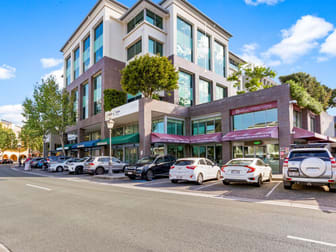 3027 The Boulevard Carrara QLD 4211 - Image 2