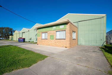 Click to view all images 448 Panmure Street South Albury NSW 2640 - Image 3