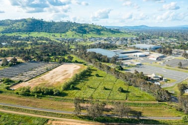 Click to view all images 121 Whytes Road Bandiana VIC 3691 - Image 3