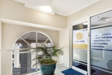 4/181 Ashmore Road Benowa QLD 4217 - Image 2