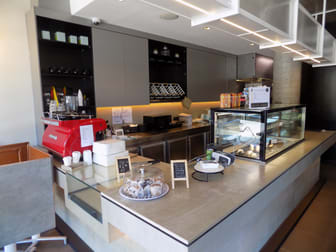 Click to view all images 2/1-3 Carre Street Elsternwick VIC 3185 - Image 2