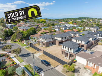 Click to view all images 7-8 Blanche Court Doncaster East VIC 3109 - Image 1