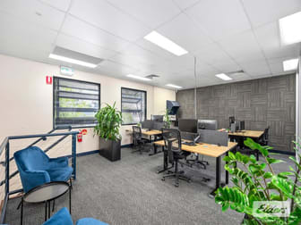 22/76 Doggett Street Newstead QLD 4006 - Image 2