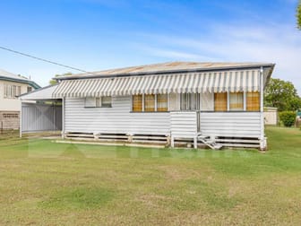 Click to view all images Whole of the property/198 Alexandra Street Kawana QLD 4701 - Image 3