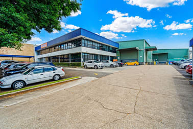 6 Dividend Street Mansfield QLD 4122 - Image 2