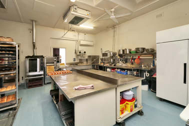 Click to view all images 121 Nicholson Street Orbost VIC 3888 - Image 3