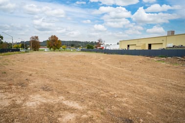 Click to view all images 190 North Street North Albury NSW 2640 - Image 2