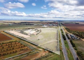 17 Middle Beach Road Two Wells SA 5501 - Image 2