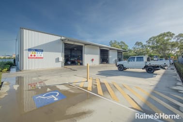 10 NEIL STREET Gladstone Central QLD 4680 - Image 1