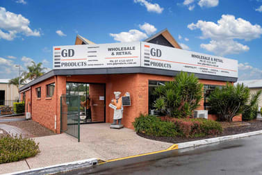 Click to view all images 63 Old Maryborough Road Pialba QLD 4655 - Image 3