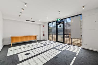 4 / 14 Lionel Road Mount Waverley VIC 3149 - Image 3