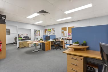 Unit 2/8 Ponderosa Parade Warriewood NSW 2102 - Image 3