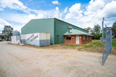 Click to view all images 2 Stockwell Road Jindera NSW 2642 - Image 3