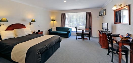 37-41 Bridge St Uralla NSW 2358 - Image 2