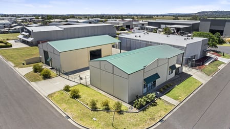 Click to view all images 1&2/9 Hawker Road Taminda NSW 2340 - Image 3