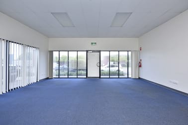 22/16 Charlton Court Woolner NT 0820 - Image 3