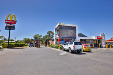 Click to view all images 7 Galena Street Broken Hill NSW 2880 - Image 2