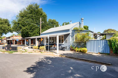 13 Lyons Street Newstead VIC 3462 - Image 2