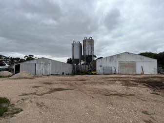 73 Old Swanport Rd Murray Bridge SA 5253 - Image 1