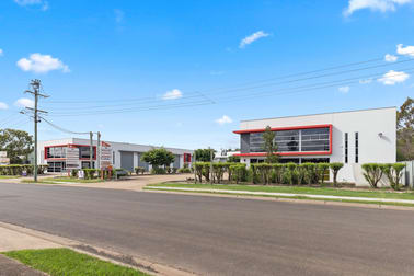 2/4 Victory East Street Urangan QLD 4655 - Image 1