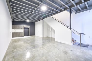 16/25 ALEX FISHER DRIVE Burleigh Heads QLD 4220 - Image 1