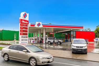 Liberty Viva Energy/Lawnton, 708 Gympie Road Lawnton QLD 4501 - Image 2