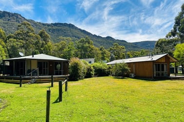 Halls Gap VIC 3381 - Image 1