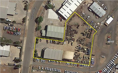 Click to view all images 12 Holland Drive Melton VIC 3337 - Image 1