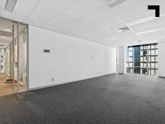 7.01/2 Queen Street Melbourne VIC 3000 - Image 2