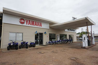 Click to view all images 39-43 Grey Street St George QLD 4487 - Image 1