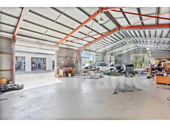 Whole of the property/46 Knight Street Park Avenue QLD 4701 - Image 2