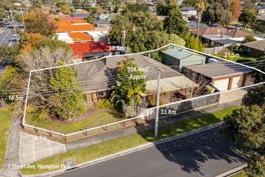 7 Stuart Avenue Hampton Park VIC 3976 - Image 1