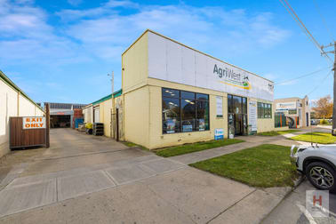 61 Commissioner Street Cooma NSW 2630 - Image 2