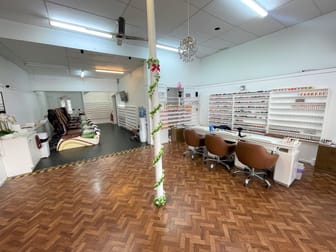 Click to view all images 143 Boorowa Street Young NSW 2594 - Image 2