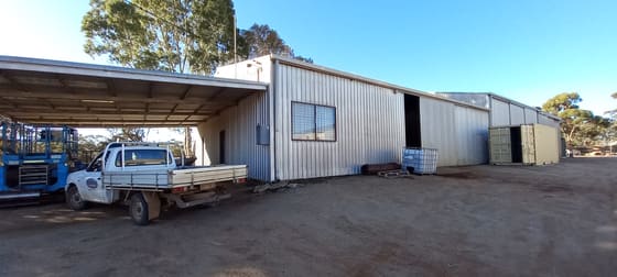 72 Duff Street Merredin WA 6415 - Image 1