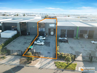 2/7 Telley Street Ravenhall VIC 3023 - Image 3