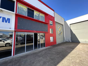 2/88-90 Beach Road Pialba QLD 4655 - Image 1