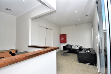 1/8 Wood Street Long Gully VIC 3550 - Image 3