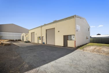 Click to view all images 6 Johns Place Hume ACT 2620 - Image 3