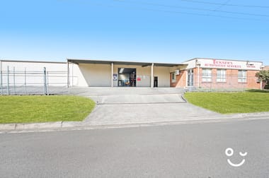 4 Casuarina Street Oak Flats NSW 2529 - Image 1