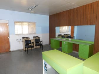 69 Dumfries Street Deer Park VIC 3023 - Image 2
