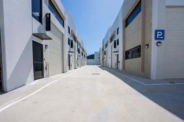9/5 Bailey Crescent Southport QLD 4215 - Image 2